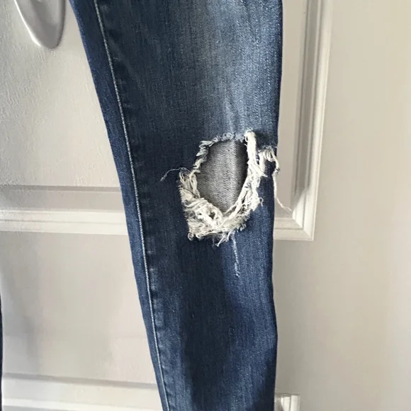 FRAME Le High Rise Skinny Jeans - Picture 2 of 6